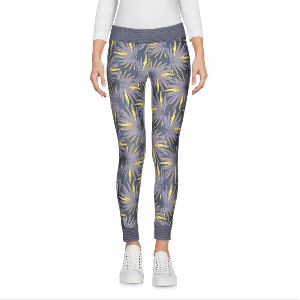 NWT Maaji leggings XS